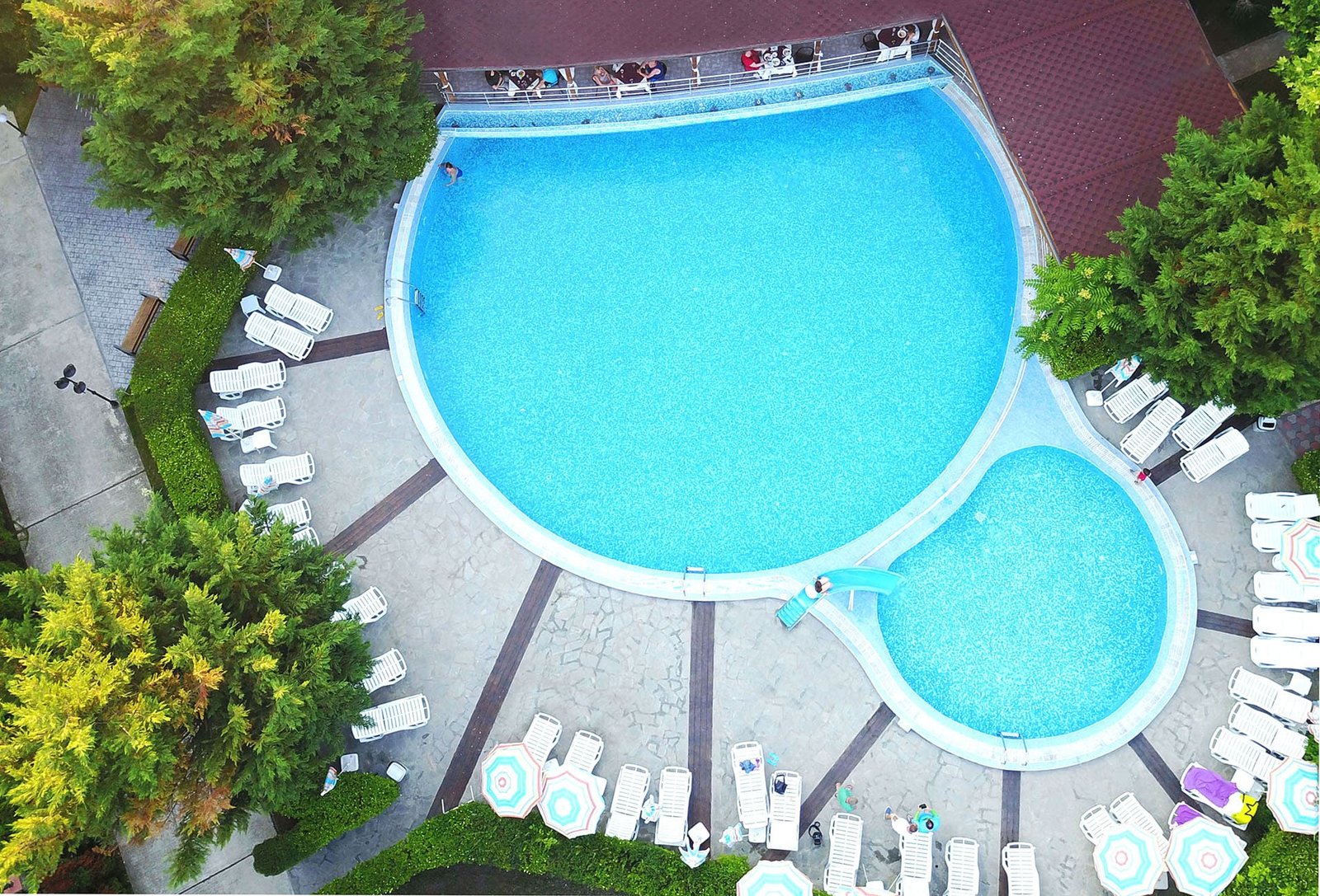 Басейн от въздуха