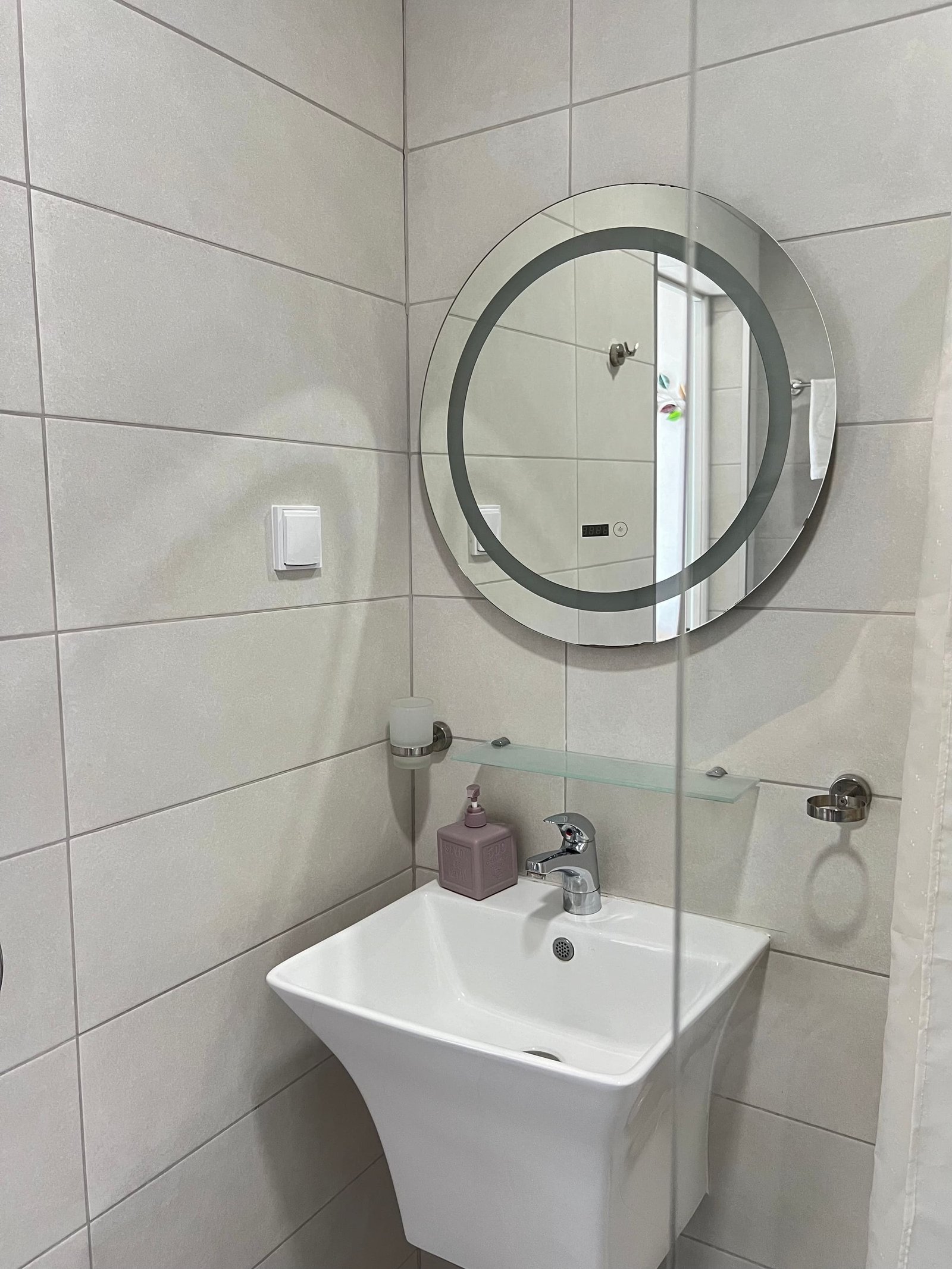 Апартамент 8